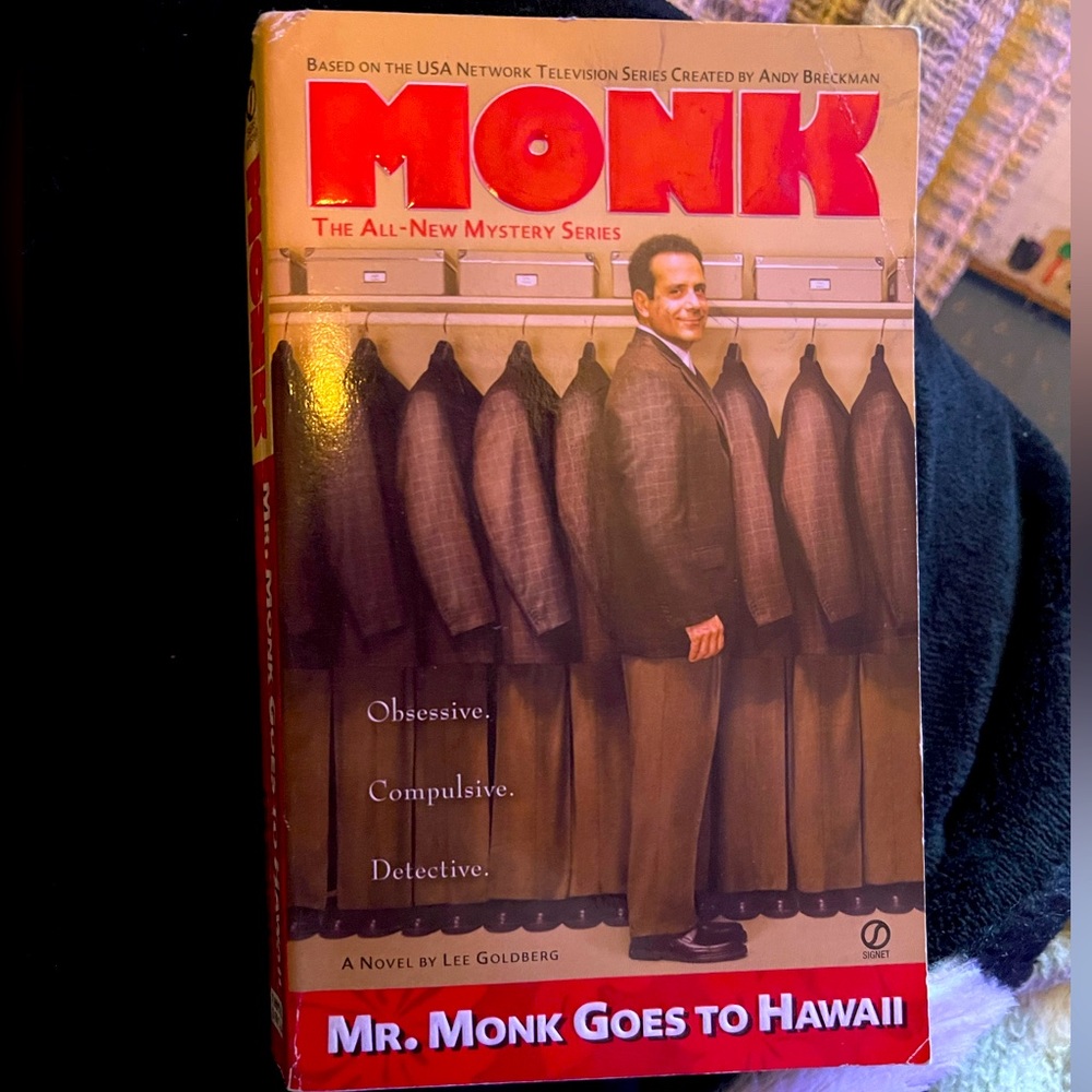 Mr. Monk Goes to Hawaii by Lee Goldberg (2006, Penguin Paperback)
